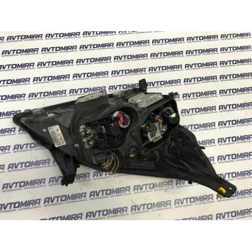 Фара передня ліва Xenon Opel Vectra C 2005-2009 89312431